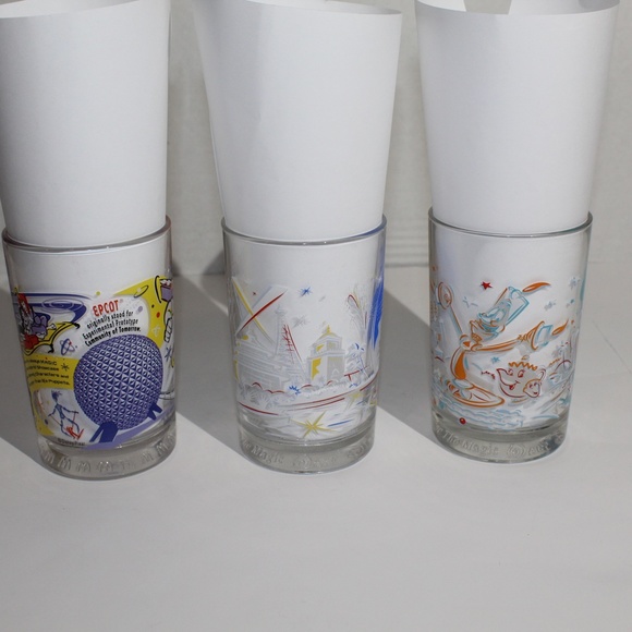 Disney Collectable Anniversary Glass Ware Set 3 - Picture 9 of 12